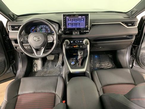 Used 2022 Toyota RAV4 XSE w/ Weather Package image 10