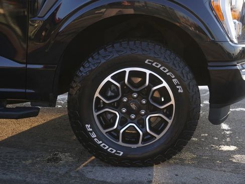 Used 2021 Ford F150 XLT w/ Equipment Group 302A High image 13