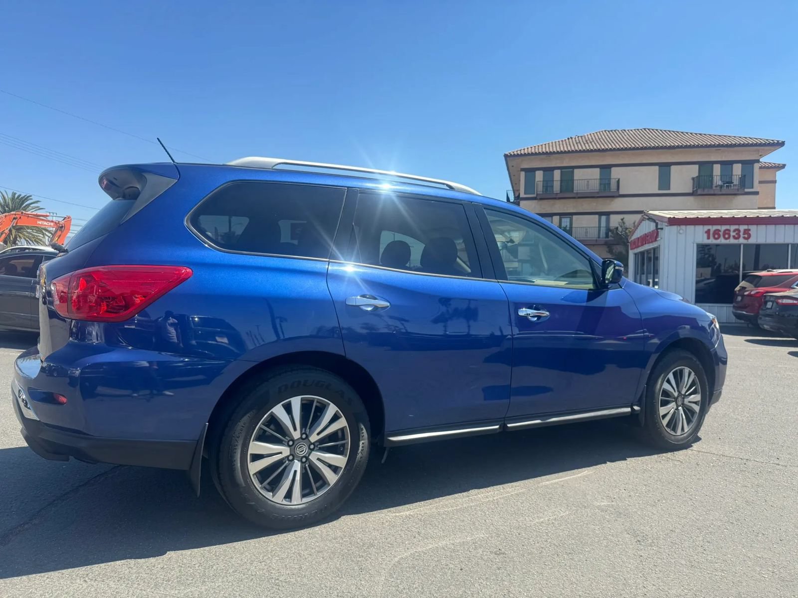 Used 2017 Nissan Pathfinder S FWD image 10