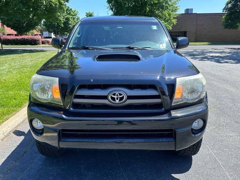 Used 2010 Toyota Tacoma PreRunner RWD image 3