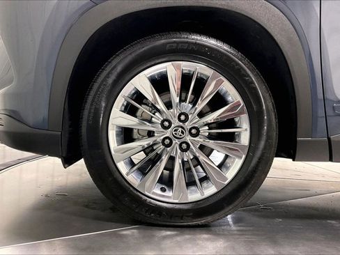 Certified 2026 Toyota Grand Highlander AWD image 9