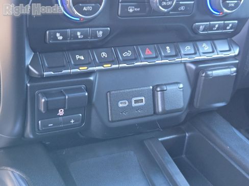 Used 2022 Chevrolet Silverado 1500 LTZ image 26