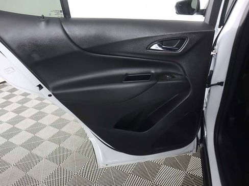 Used 2023 Chevrolet Equinox LT image 24