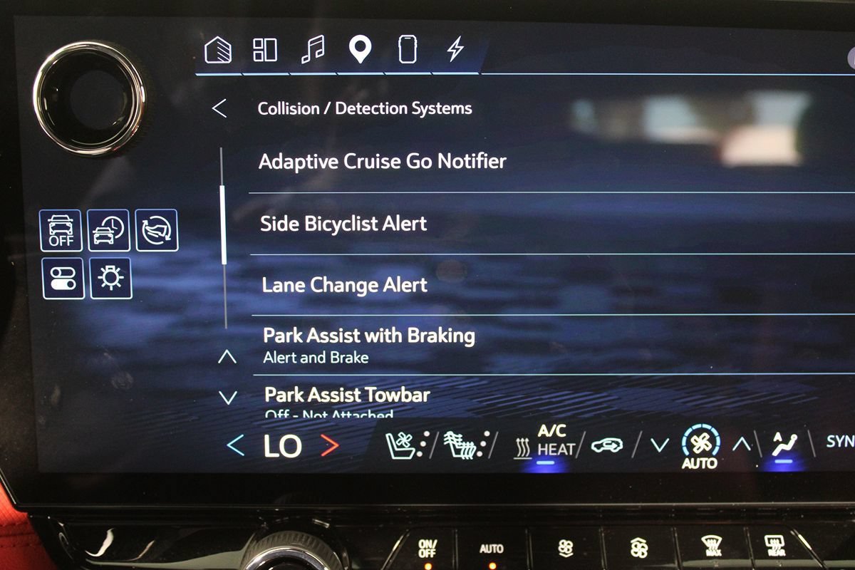Used 2024 Chevrolet Blazer EV RS RWD image 21