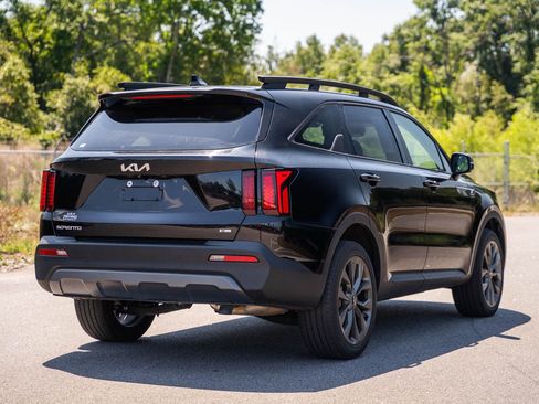 Used 2023 Kia Sorento X-Line EX image 7