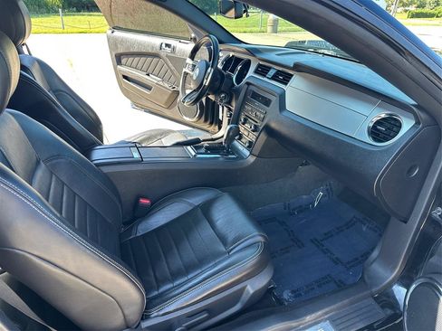 Used 2013 Ford Mustang GT Premium w/ GT Coupe Accessory Pkg 5 RWD image 30