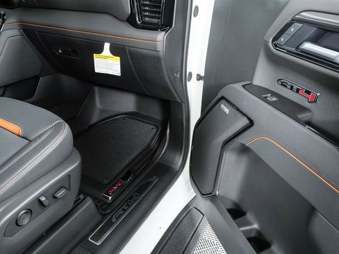 New 2026 GMC Sierra 1500 AT4 w/ AT4 Premium Package AWD/4WD image 25
