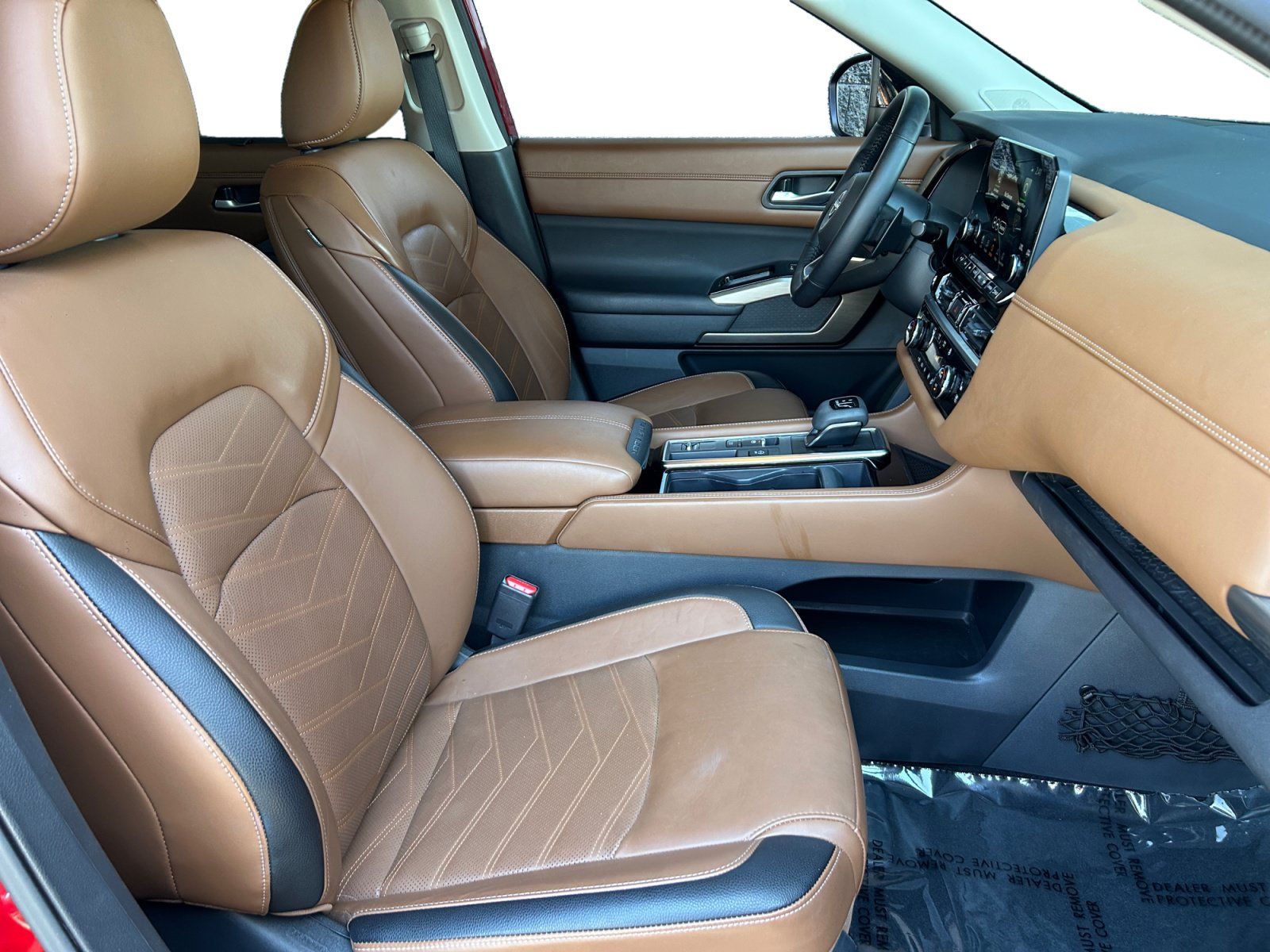 Used 2025 Nissan Pathfinder Platinum w/ Cargo Package FWD image 15