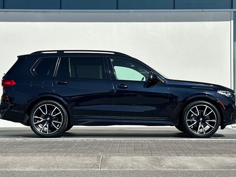 Used 2020 BMW X7 xDrive40i w/ M Sport Package AWD/4WD image 2