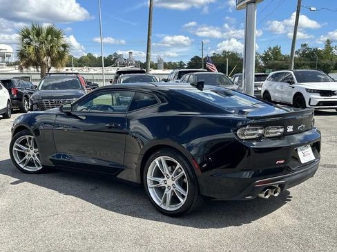 Used 2022 Chevrolet Camaro LT w/ RS Package image 10