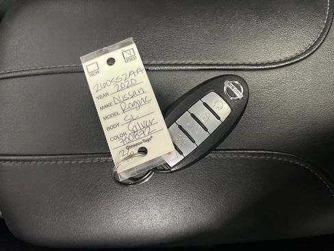 Used 2020 Nissan Rogue SL w/ Premium Package image 21