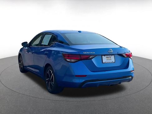 Used 2025 Nissan Sentra SV FWD image 10