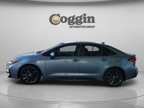 Certified 2025 Toyota Corolla SE image 2