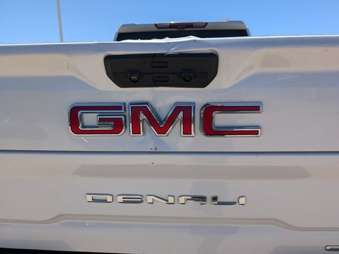 Used 2020 GMC Sierra 3500 Denali w/ Denali Ultimate Package AWD/4WD image 13
