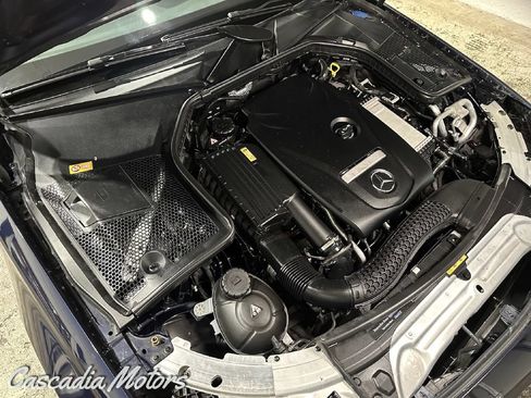Used 2016 Mercedes-Benz C 300 4MATIC Sedan image 32
