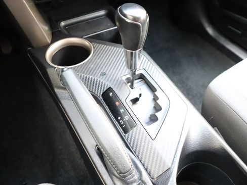 Used 2013 Toyota RAV4 LE image 37