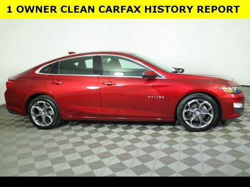 Used 2024 Chevrolet Malibu LT image 4