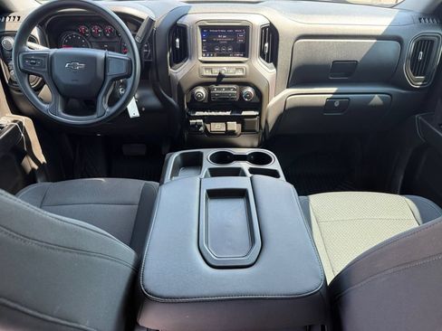Used 2020 Chevrolet Silverado 1500 Custom Trail Boss w/ Custom Convenience Package AWD/4WD image 13