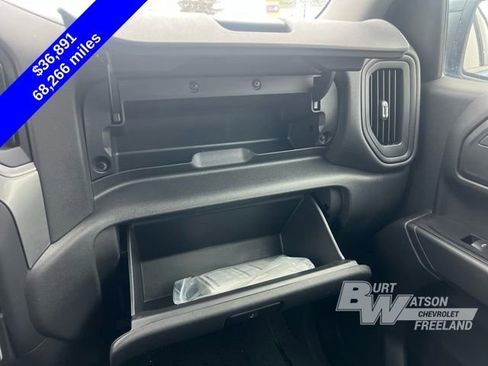 Used 2023 Chevrolet Silverado 1500 Custom Trail Boss w/ LPO, Dark Essentials Package image 18
