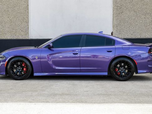 Used 2016 Dodge Charger SRT Hellcat w/ Harman/Kardon Audio Group RWD image 10