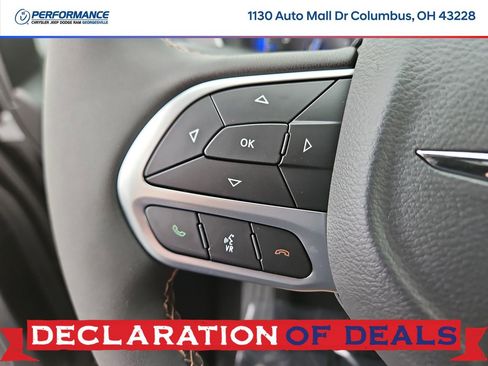 New 2026 Chrysler Pacifica Pinnacle w/ Trailer Tow Group FWD image 33