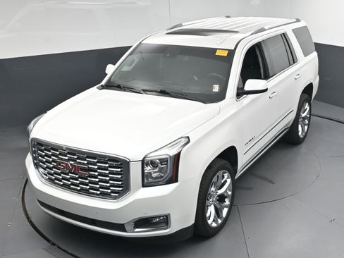 Used 2019 GMC Yukon Denali w/ Denali Ultimate Package image 30
