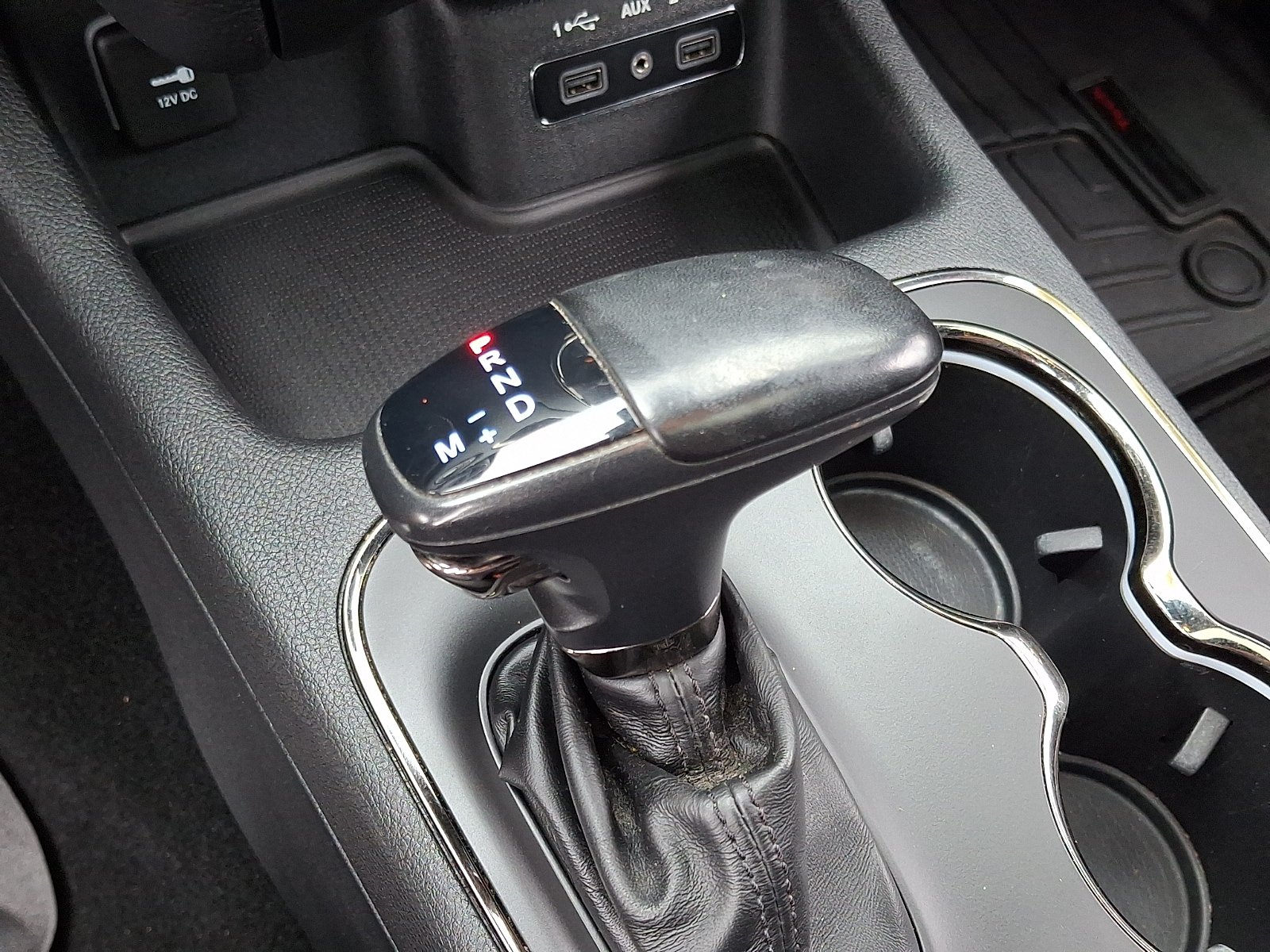 Used 2020 Dodge Durango R/T w/ Technology Group AWD/4WD image 16