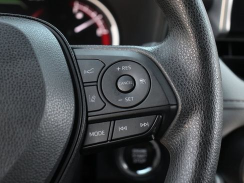 Used 2023 Toyota RAV4 XLE image 22