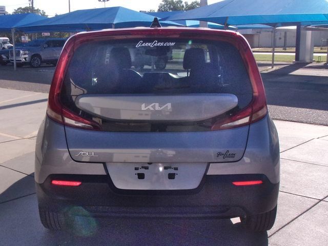 Used 2022 Kia Soul S FWD image 13
