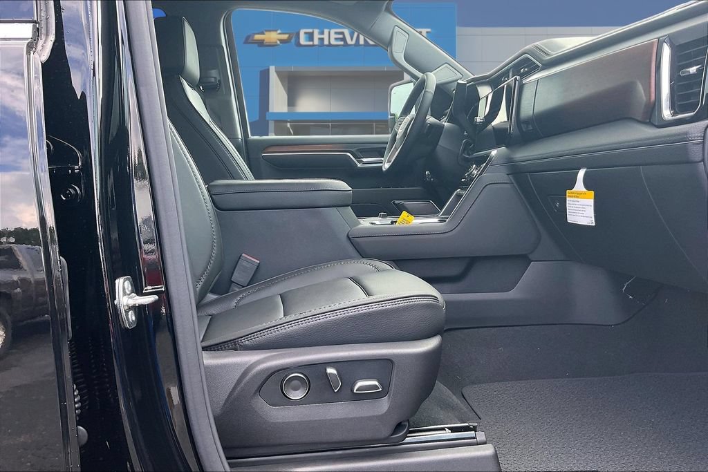 New 2026 GMC Sierra 2500 Denali w/ Denali Reserve Package AWD/4WD image 11