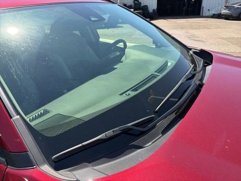 Used 2022 Toyota RAV4 XLE Premium image 5