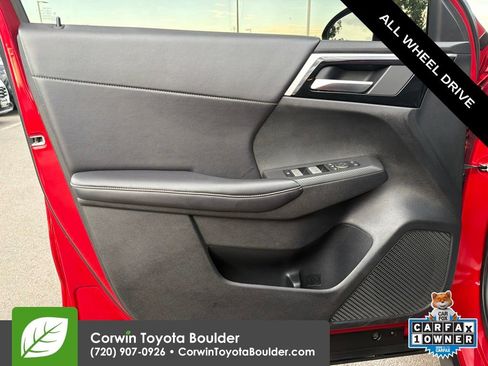Used 2025 Mitsubishi Outlander SE AWD/4WD image 23