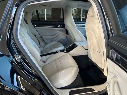Used 2022 Porsche Panamera Platinum Edition image 26
