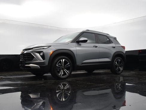 New 2025 Chevrolet TrailBlazer LT w/ Convenience Package image 18