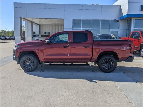 New 2026 Chevrolet Colorado W/T AWD/4WD image 9