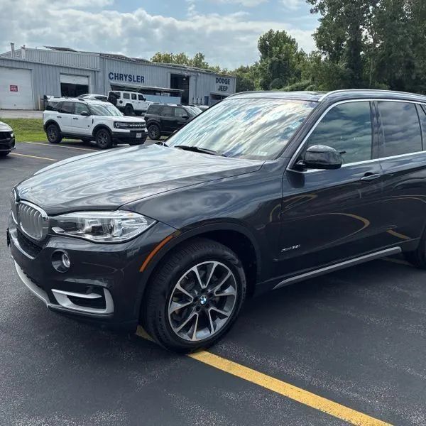 Used 2017 BMW X5 xDrive35i AWD/4WD image 2