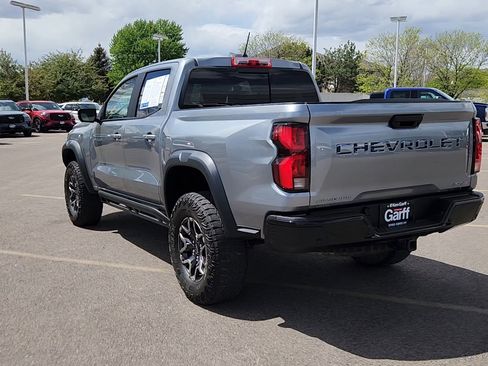 Used 2024 Chevrolet Colorado ZR2 w/ Technology Package AWD/4WD image 19