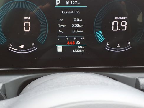Certified 2025 Hyundai Tucson SE FWD image 32