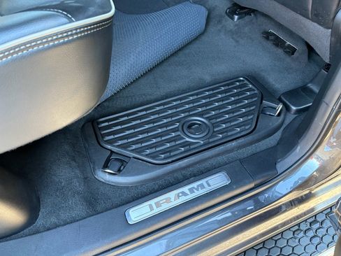 Used 2022 RAM 1500 Laramie image 41