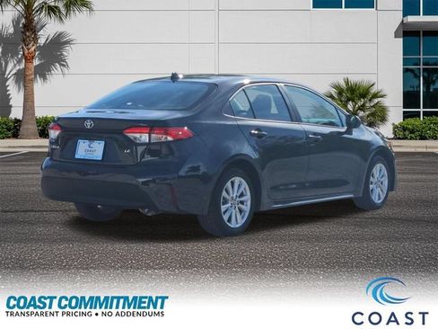 Used 2025 Toyota Corolla LE w/ LE Premium Package FWD image 6
