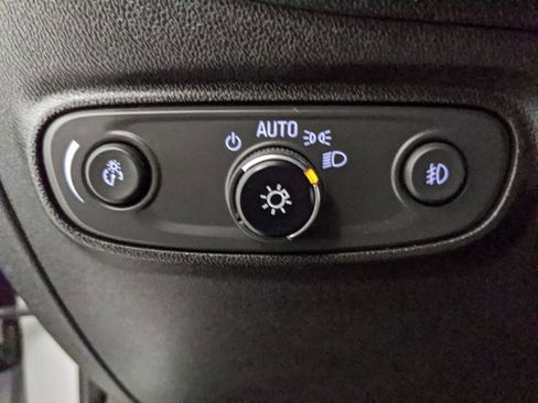 Used 2020 Chevrolet Equinox LT FWD image 13