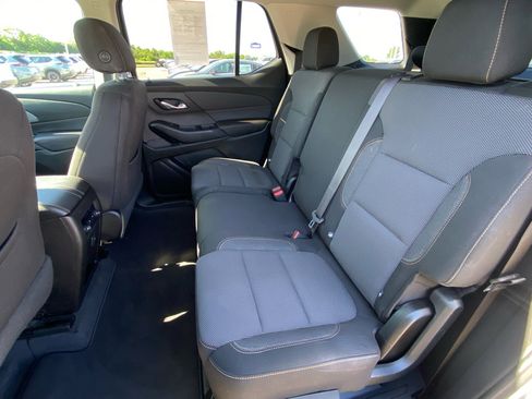 Used 2020 Chevrolet Traverse LS FWD image 11