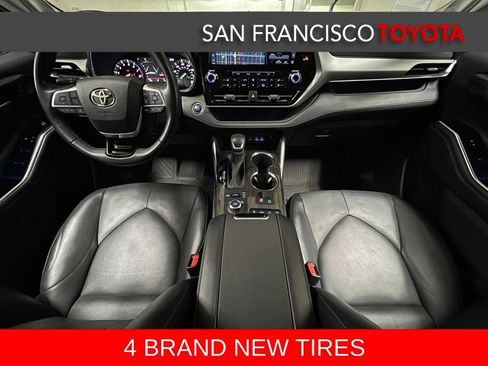 Used 2022 Toyota Highlander Platinum AWD/4WD image 25