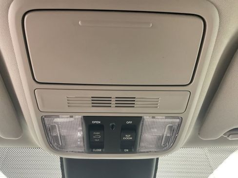 New 2026 Honda Odyssey EX-L image 18