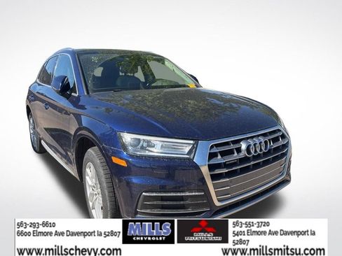 Used 2020 Audi Q5 2.0T Premium w/ Convenience Package AWD/4WD image 2