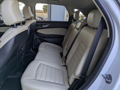 Certified 2024 Ford Edge SEL w/ Convenience Package image 17