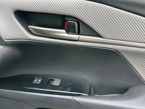 Certified 2025 Toyota Camry SE w/ Convenience Package image 21