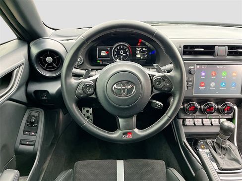 Used 2025 Toyota GR86 Premium image 21