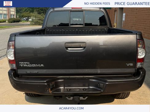 Used 2011 Toyota Tacoma 4x4 Double Cab w/ TRD Sport Pkg image 4