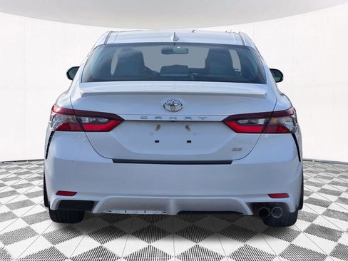 Used 2024 Toyota Camry SE image 19